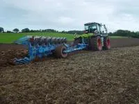 Напівнавісний оборотний плуг LEMKEN DIAMANT